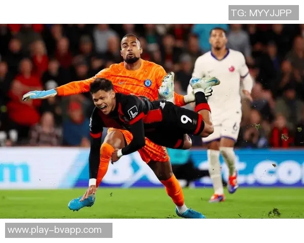 曼联对阵英超中游球队表现失常全胜强队却难敌弱旅