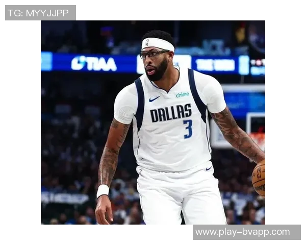 浓眉出战24分钟表现平平12分4板1助正负值惨淡24